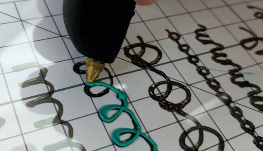 Hulp bij het leren schrijven - 3D Pen Sjabloon (Image Source: the3doodler.com)